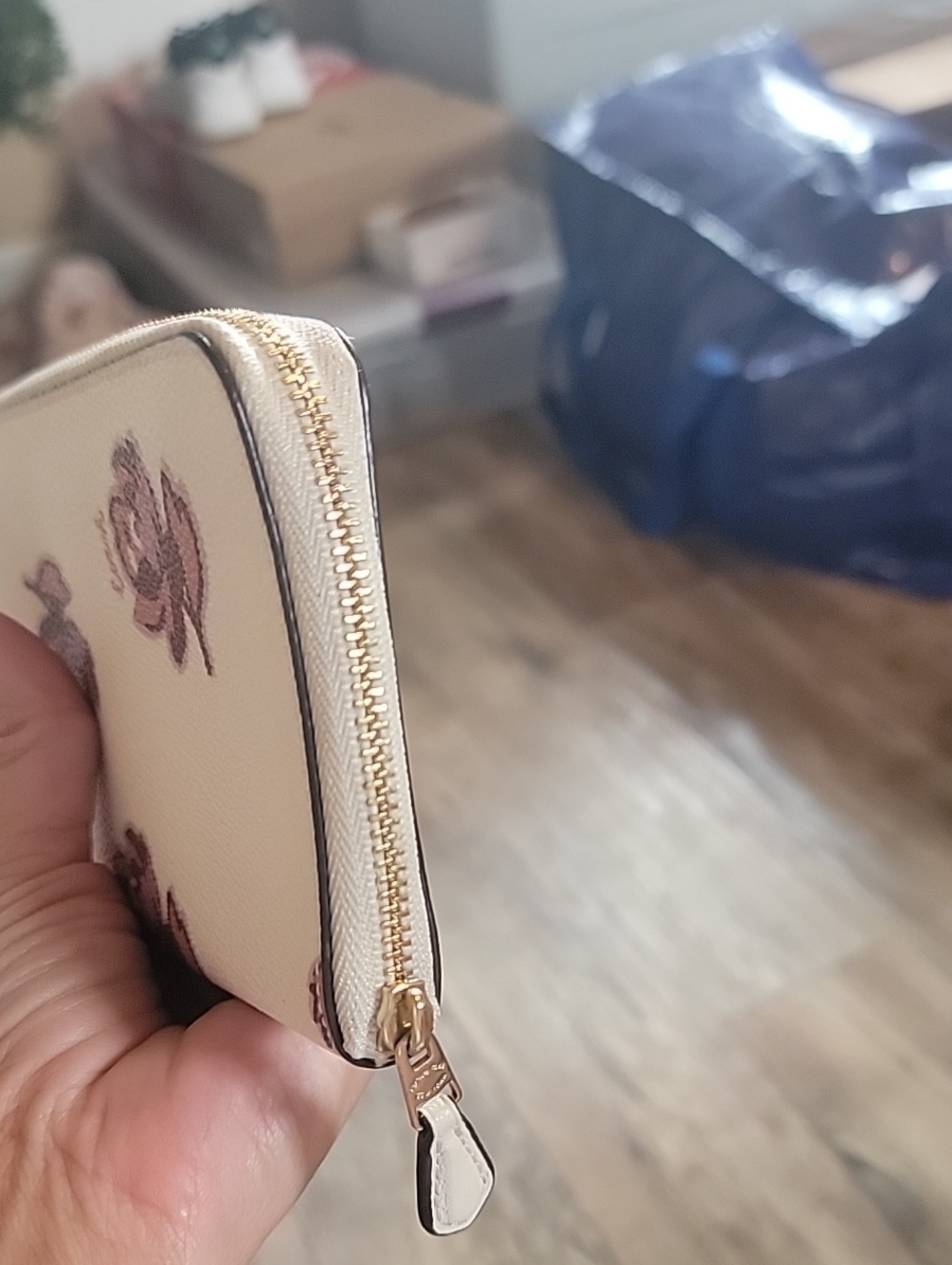Coach Cream Zip-Around Wallet with Pink And Purple Floral Motif - Picture 7 of 17